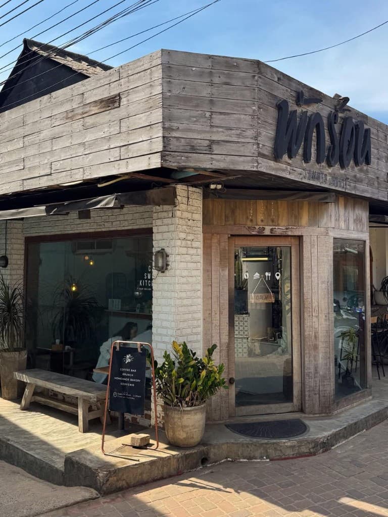 Pakron Café
