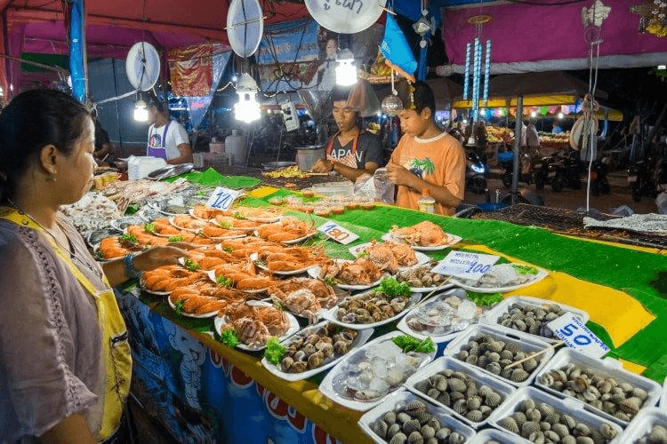 Thepprasit Night Market